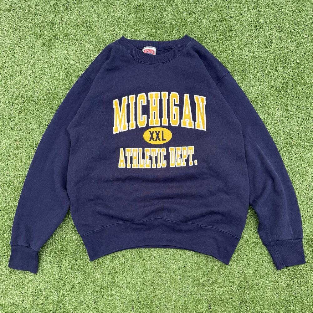 Vintage 90s Men’s M Nutmeg Michigan Wolverines Athletic Crewneck Sweatshirt Navy